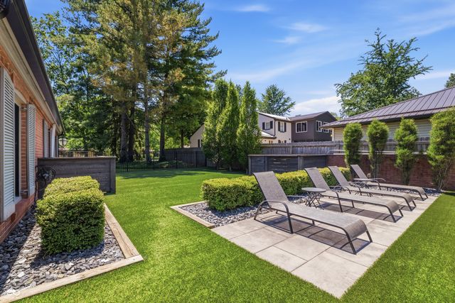 110 McClellan Road, Greenfield, IN 46140