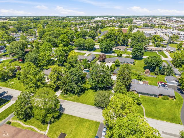 110 McClellan Road, Greenfield, IN 46140