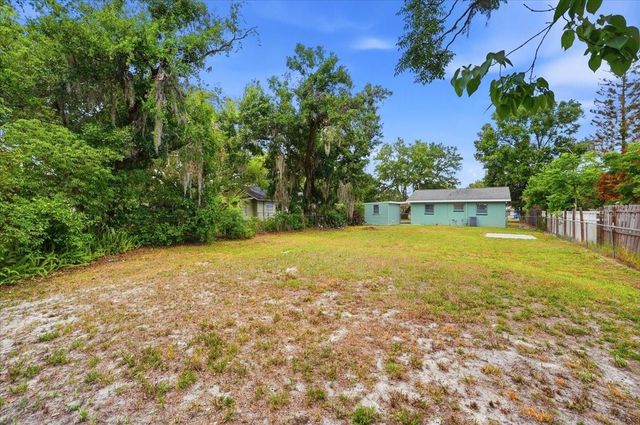 2437 JUNGLE STREET, Lakeland, FL 33801