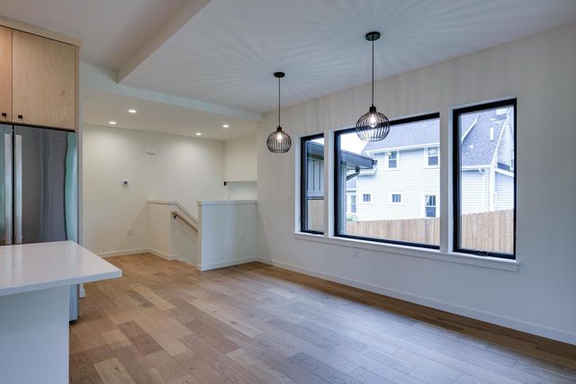 105 E Lakeview Avenue, Madison, WI 53716