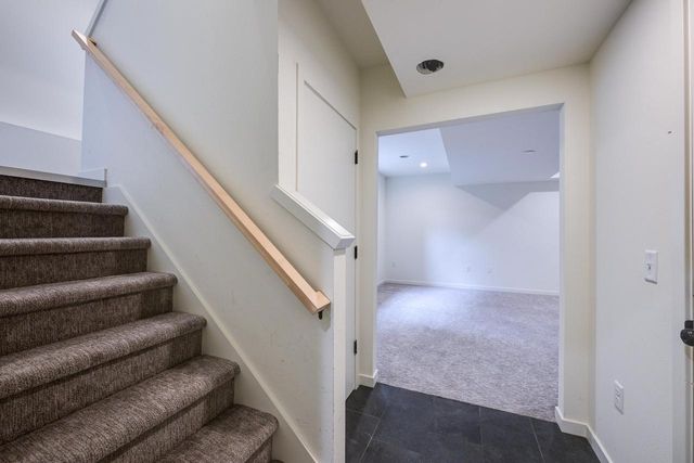 105 E Lakeview Avenue, Madison, WI 53716