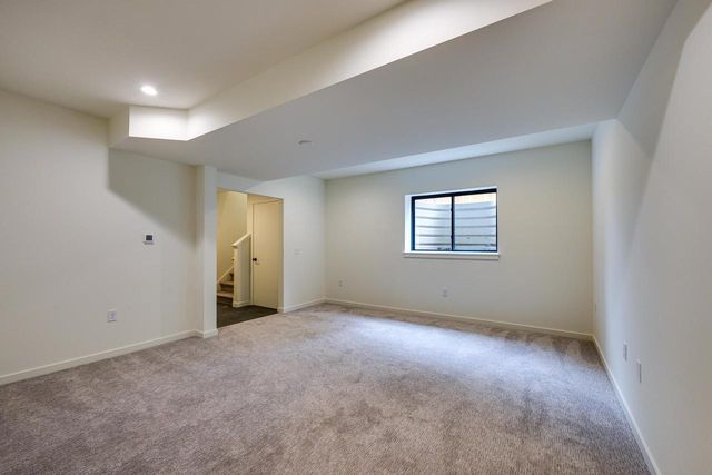 105 E Lakeview Avenue, Madison, WI 53716