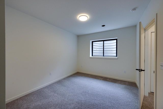 105 E Lakeview Avenue, Madison, WI 53716