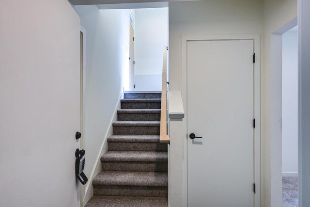 105 E Lakeview Avenue, Madison, WI 53716