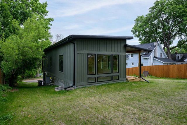 105 E Lakeview Avenue, Madison, WI 53716