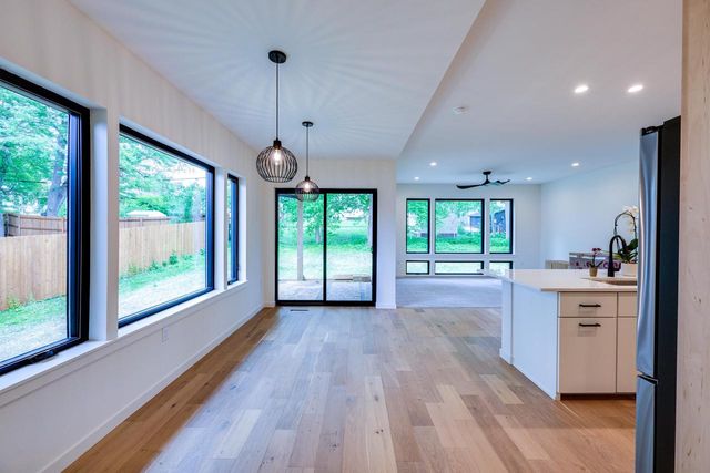 105 E Lakeview Avenue, Madison, WI 53716