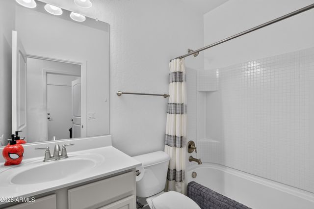 4949 E VELASCO Street, San Tan Valley, AZ 85140
