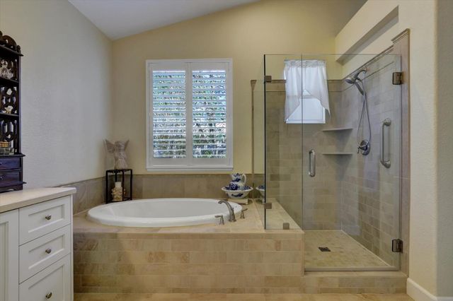 628 Morgan Ranch Dr, Grass Valley, CA 95945