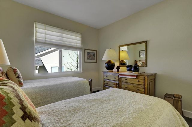 628 Morgan Ranch Dr, Grass Valley, CA 95945