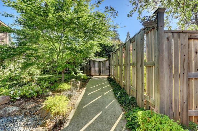 628 Morgan Ranch Dr, Grass Valley, CA 95945