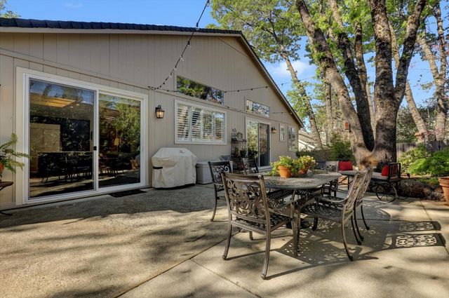 628 Morgan Ranch Dr, Grass Valley, CA 95945