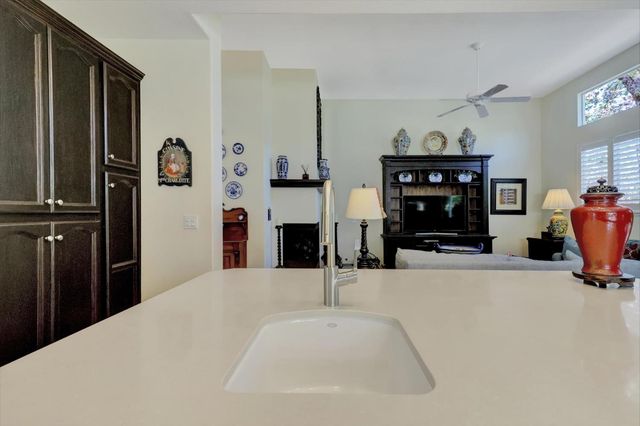 628 Morgan Ranch Dr, Grass Valley, CA 95945