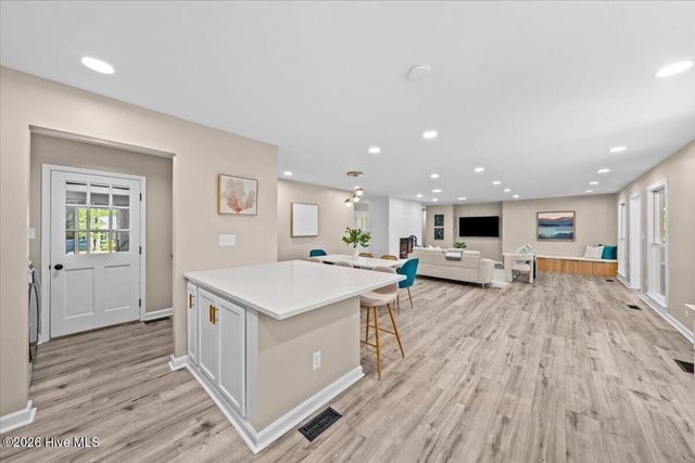 255 Stoneyfield Drive, Southern Pines, NC 28387