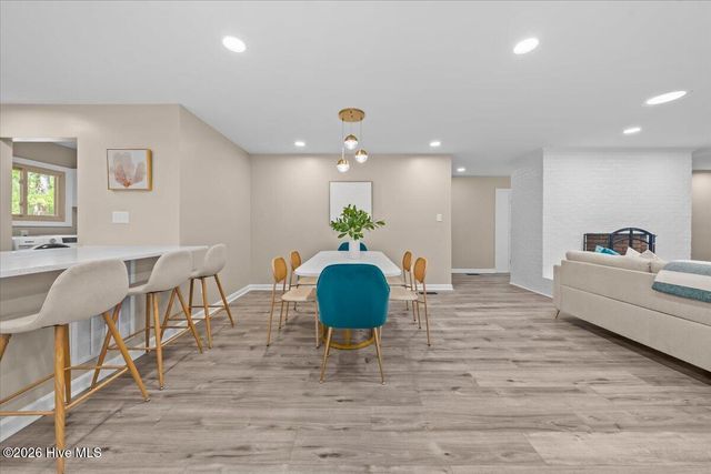 255 Stoneyfield Drive, Southern Pines, NC 28387