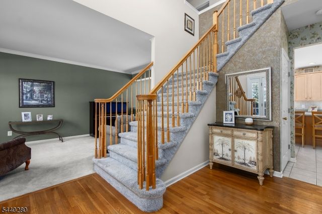 8 Steeplechase Way, Washington Twp., NJ 07840