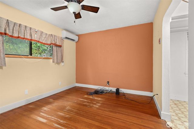 1905 Gerber Street, Raymond, WA 98577