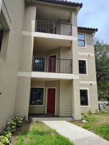 3024 PARKWAY BOULEVARD 202, Kissimmee, FL 34747