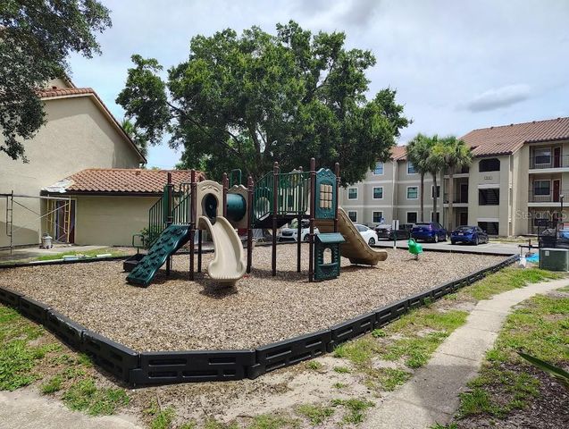 3024 PARKWAY BOULEVARD 202, Kissimmee, FL 34747