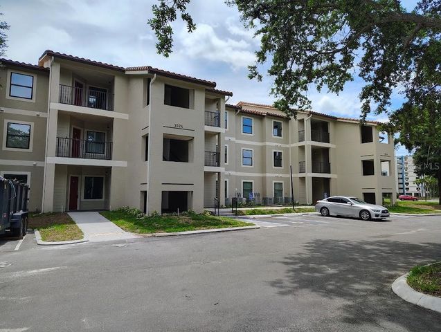 3024 PARKWAY BOULEVARD 202, Kissimmee, FL 34747