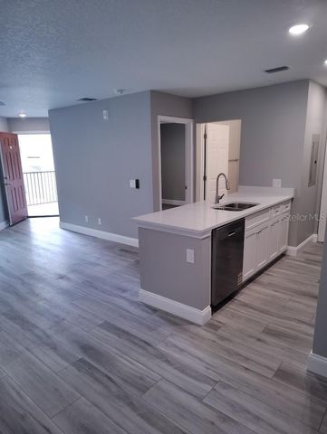 3024 PARKWAY BOULEVARD 202, Kissimmee, FL 34747