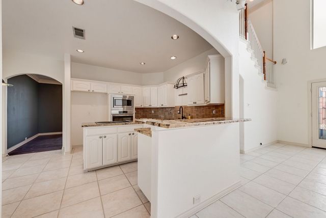 5900 Heron Cove Lane, The Colony, TX 75056