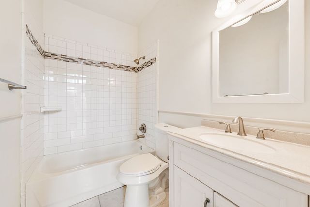 5900 Heron Cove Lane, The Colony, TX 75056