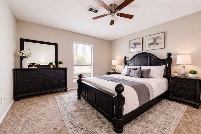 5900 Heron Cove Lane, The Colony, TX 75056