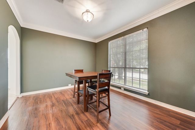 5900 Heron Cove Lane, The Colony, TX 75056