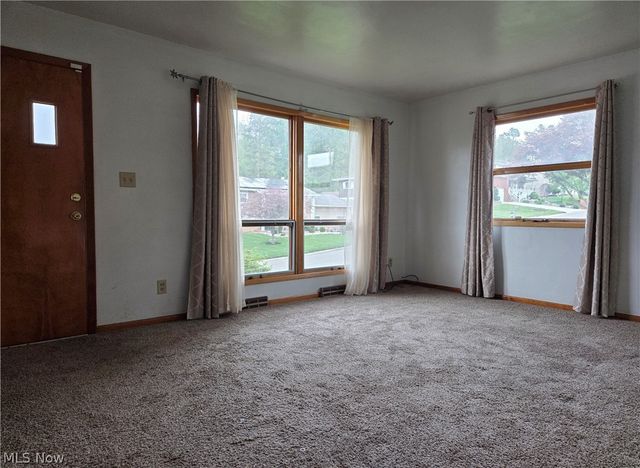 238 Meadowbrook Drive, Steubenville, OH 43953