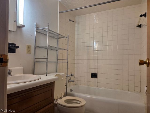 238 Meadowbrook Drive, Steubenville, OH 43953