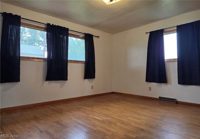 238 Meadowbrook Drive, Steubenville, OH 43953