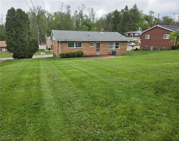 238 Meadowbrook Drive, Steubenville, OH 43953