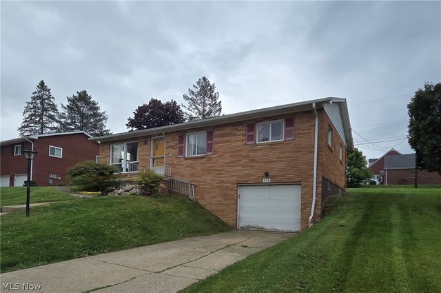 238 Meadowbrook Drive, Steubenville, OH 43953