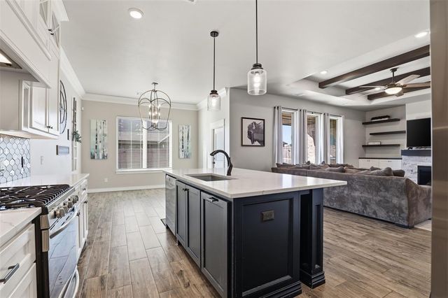 1820 W Trout Way, Mustang, OK 73064