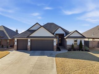 1820 W Trout Way, Mustang, OK 73064