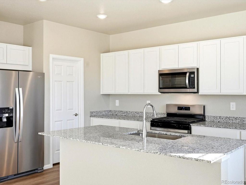 7356 27th Street Ln, Greeley, CO 80634