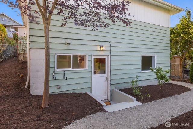 3318 20th Avenue S, Seattle, WA 98144