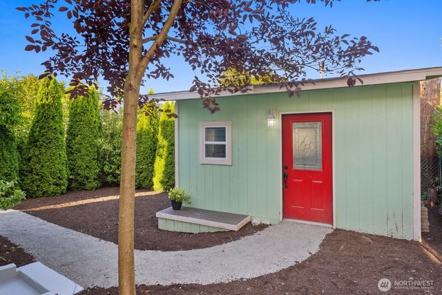 3318 20th Avenue S, Seattle, WA 98144
