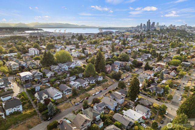 3318 20th Avenue S, Seattle, WA 98144