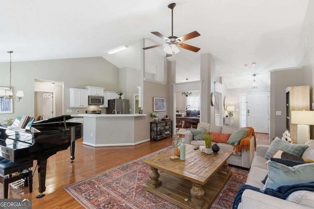 5274 Autumn Run Drive, Powder Springs, GA 30127
