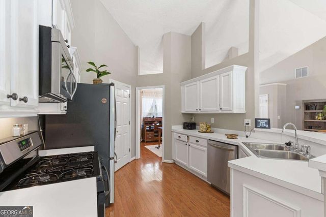5274 Autumn Run Drive, Powder Springs, GA 30127