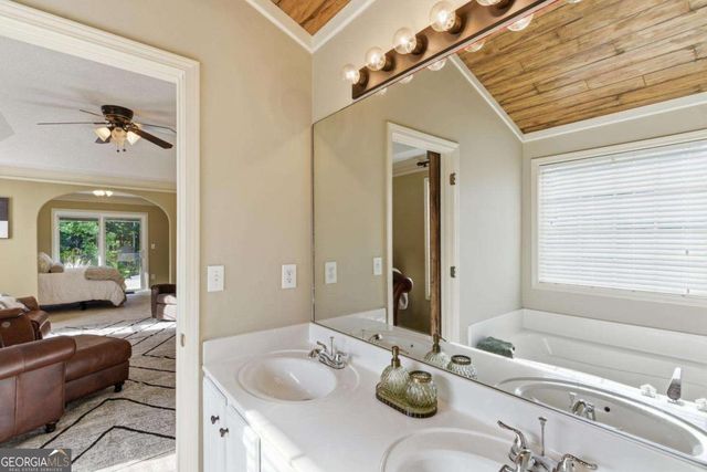 5274 Autumn Run Drive, Powder Springs, GA 30127