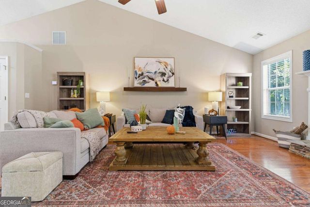 5274 Autumn Run Drive, Powder Springs, GA 30127
