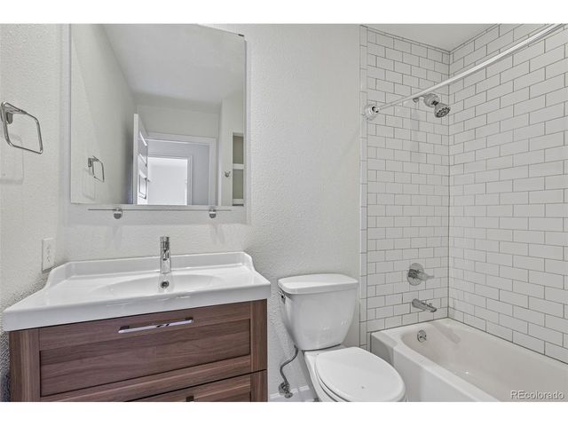 15776 E Kenyon Ave, Aurora, CO 80013