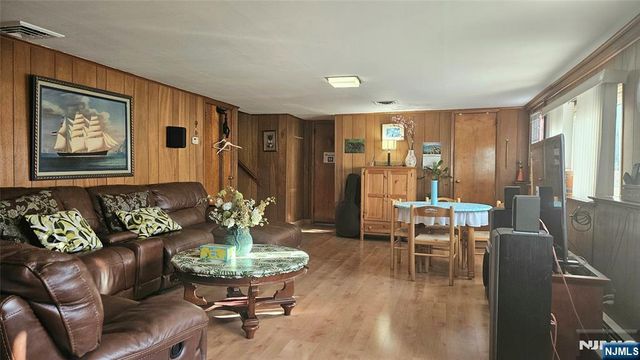 560 Boulevard, New Milford, NJ 07646