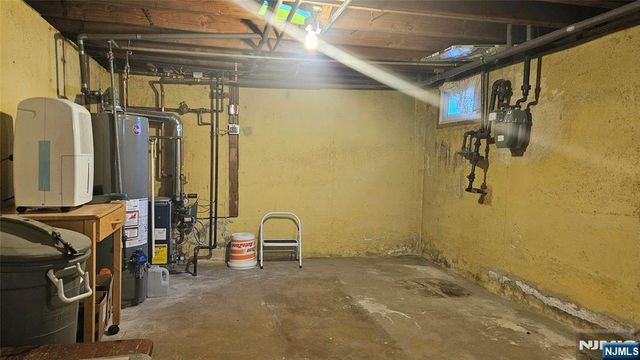 560 Boulevard, New Milford, NJ 07646