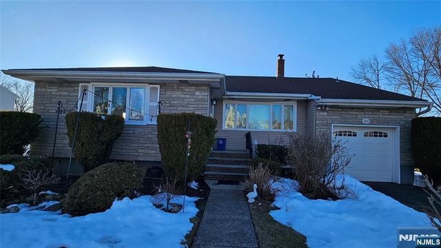 560 Boulevard, New Milford, NJ 07646