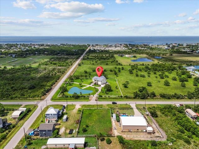 2250 Broadway Street, San Leon, TX 77539