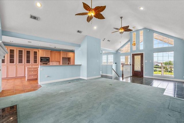 2250 Broadway Street, San Leon, TX 77539