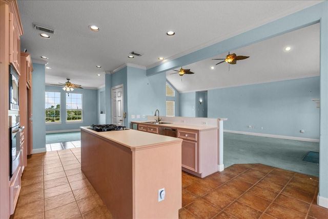 2250 Broadway Street, San Leon, TX 77539